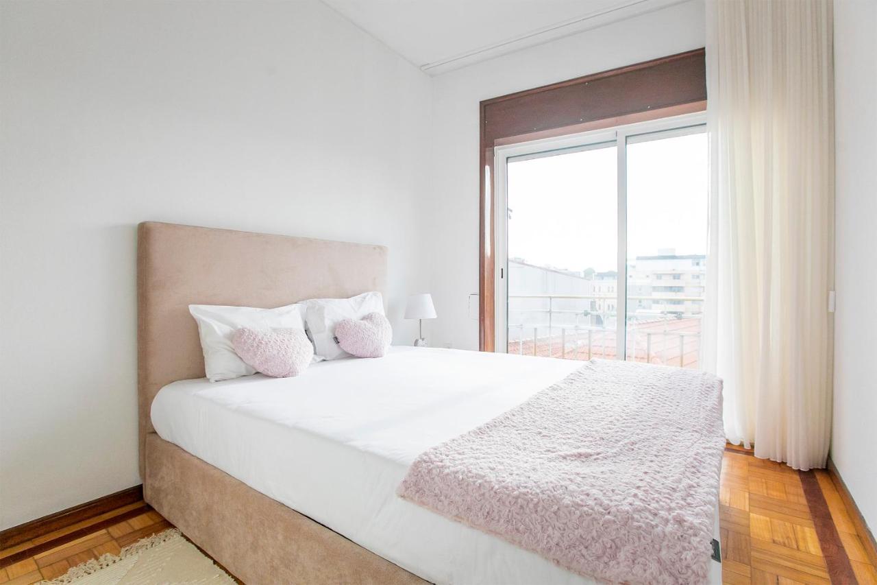 Oporto Trindade Downtown Apartment Exterior photo