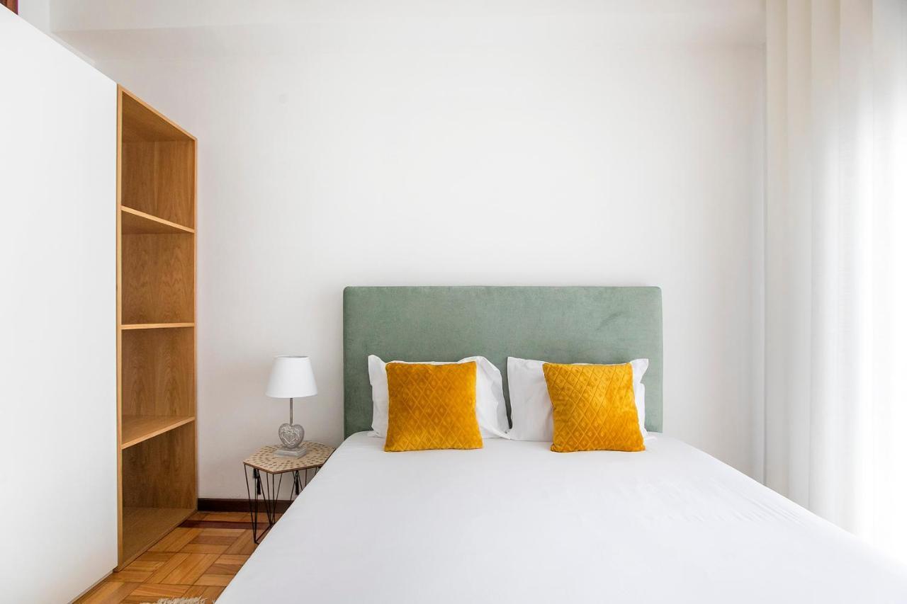 Oporto Trindade Downtown Apartment Exterior photo
