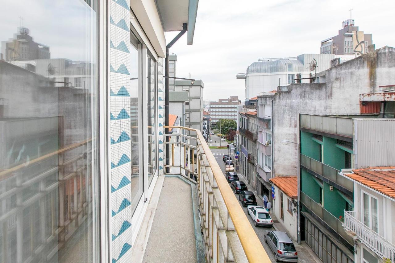 Oporto Trindade Downtown Apartment Exterior photo